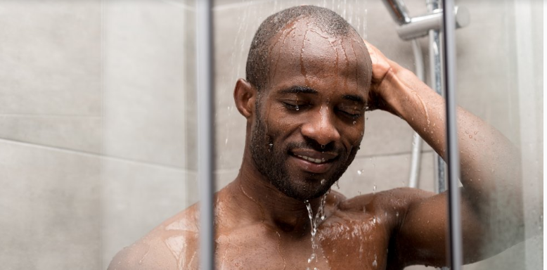 4 Reasons You Should Start Having A Cold Shower